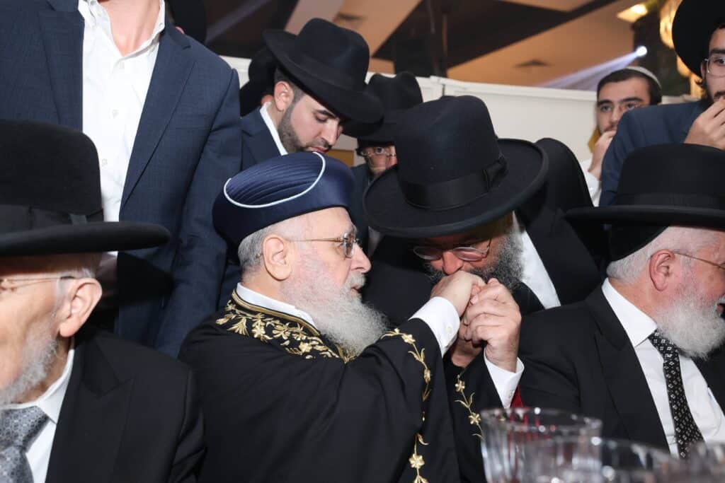 גלריית ענק: שמחת החתונה לנכדתם של הראשונים לציון