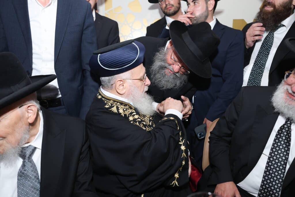 גלריית ענק: שמחת החתונה לנכדתם של הראשונים לציון