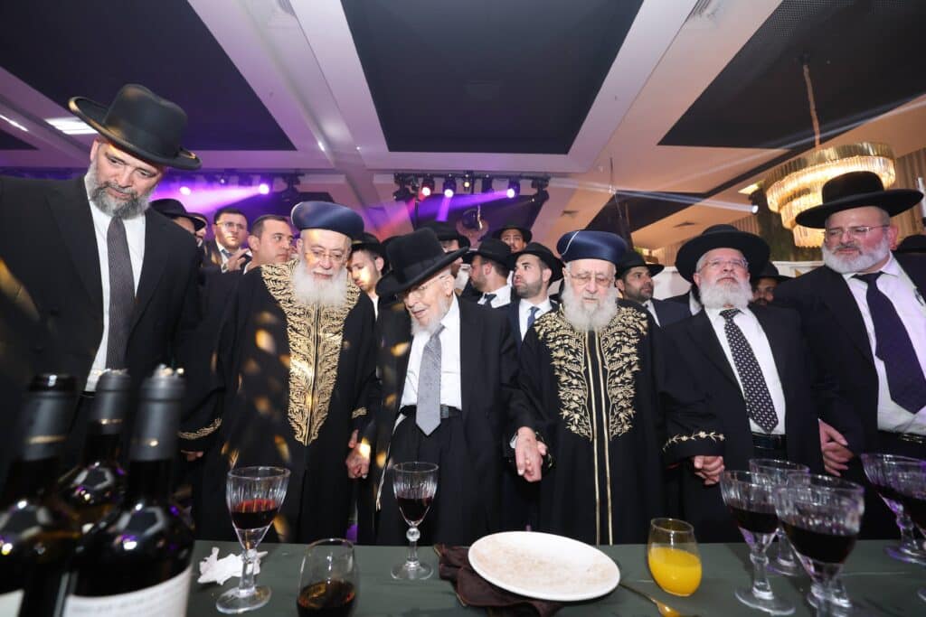 גלריית ענק: שמחת החתונה לנכדתם של הראשונים לציון
