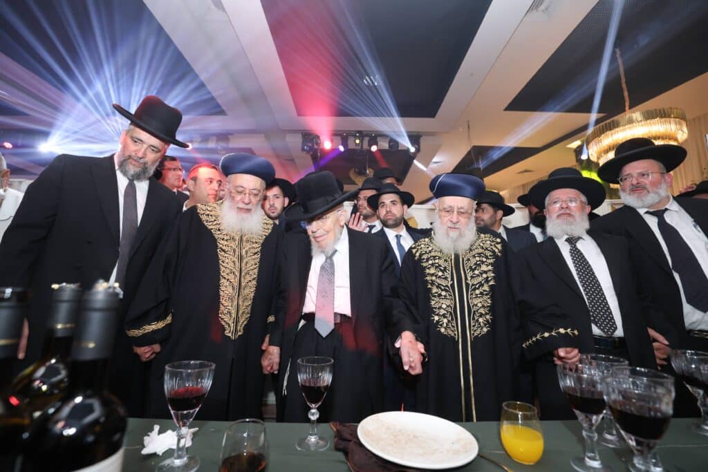 גלריית ענק: שמחת החתונה לנכדתם של הראשונים לציון