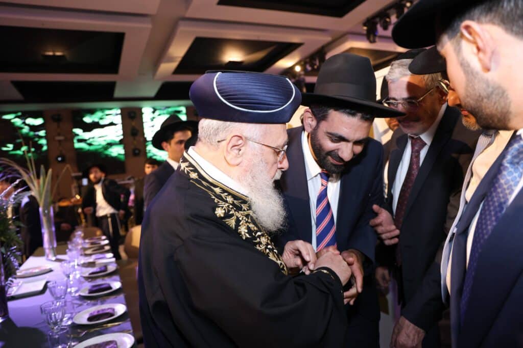 גלריית ענק: שמחת החתונה לנכדתם של הראשונים לציון