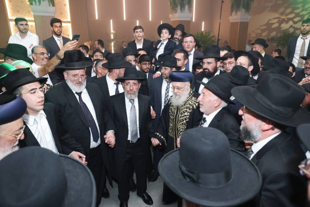 גלריית ענק: שמחת החתונה לנכדתם של הראשונים לציון