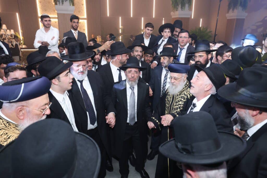גלריית ענק: שמחת החתונה לנכדתם של הראשונים לציון