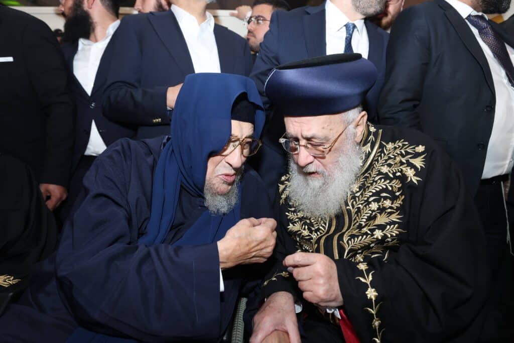 גלריית ענק: שמחת החתונה לנכדתם של הראשונים לציון