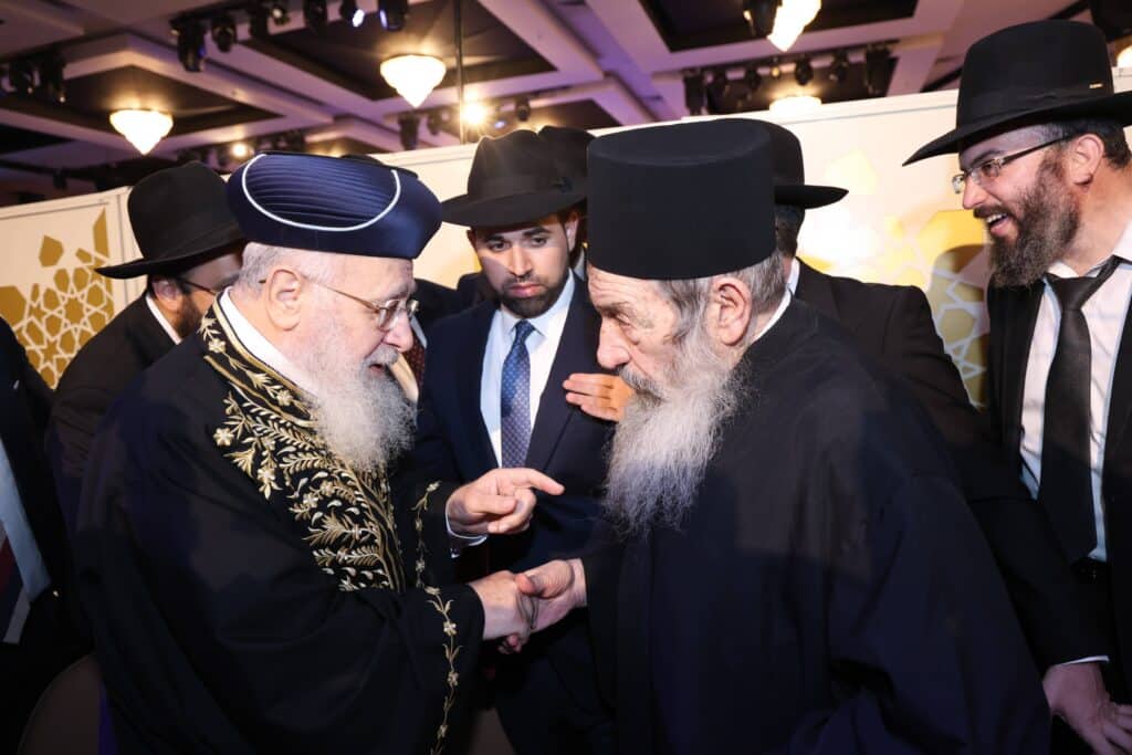 גלריית ענק: שמחת החתונה לנכדתם של הראשונים לציון