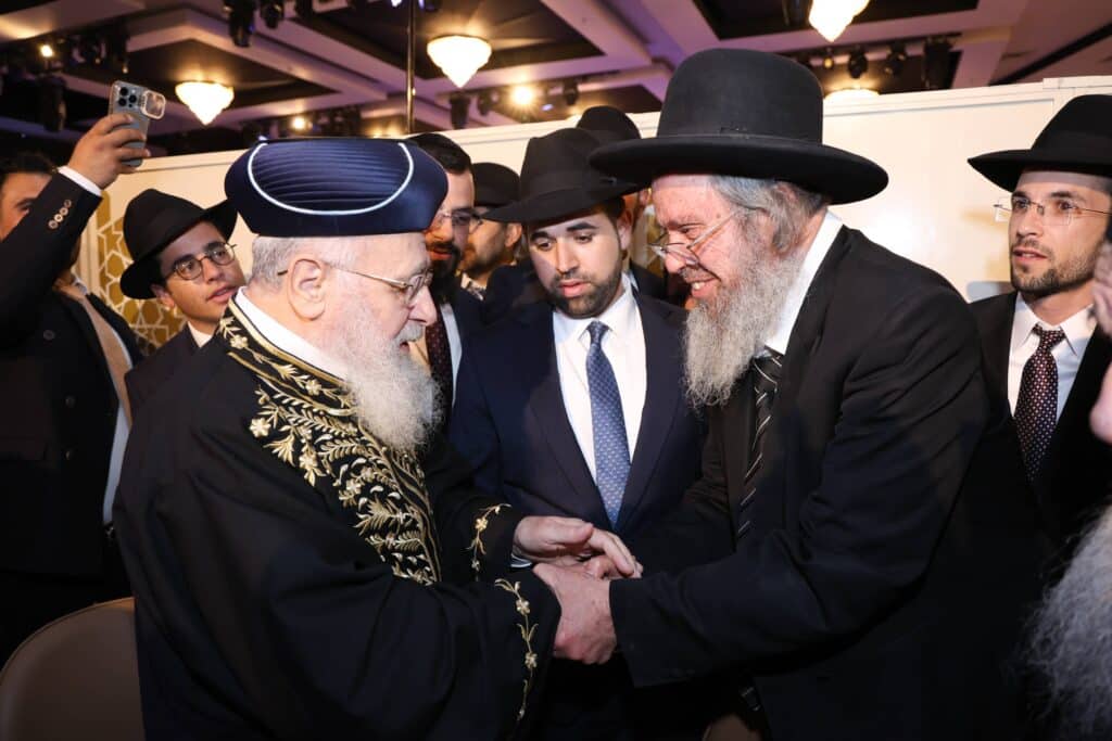 גלריית ענק: שמחת החתונה לנכדתם של הראשונים לציון