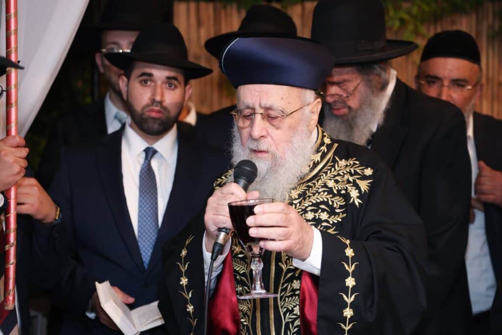 גלריית ענק: שמחת החתונה לנכדתם של הראשונים לציון