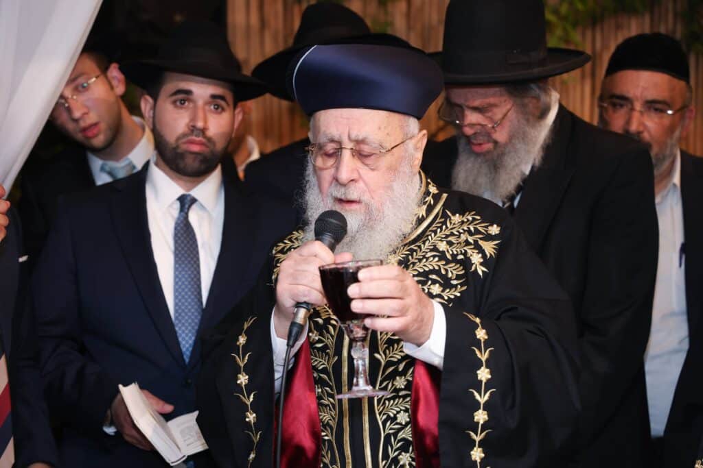 גלריית ענק: שמחת החתונה לנכדתם של הראשונים לציון