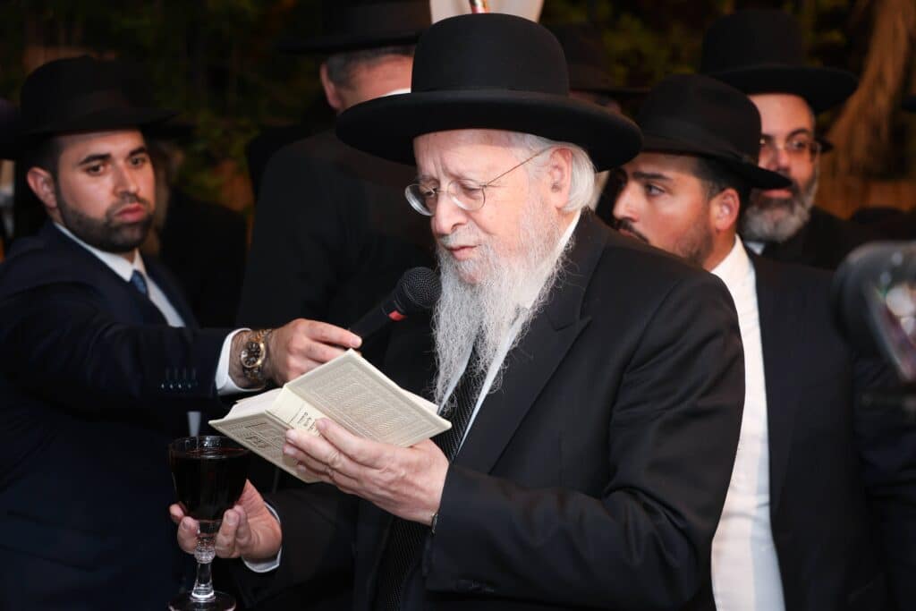 גלריית ענק: שמחת החתונה לנכדתם של הראשונים לציון