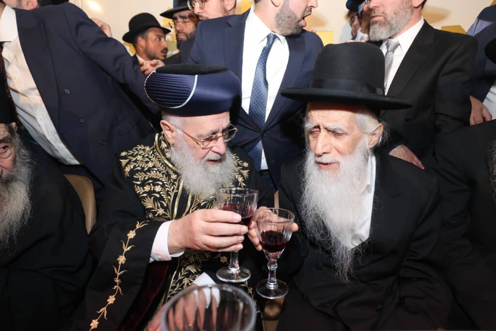 גלריית ענק: שמחת החתונה לנכדתם של הראשונים לציון