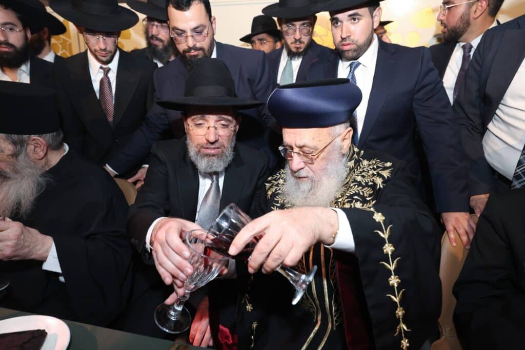 גלריית ענק: שמחת החתונה לנכדתם של הראשונים לציון