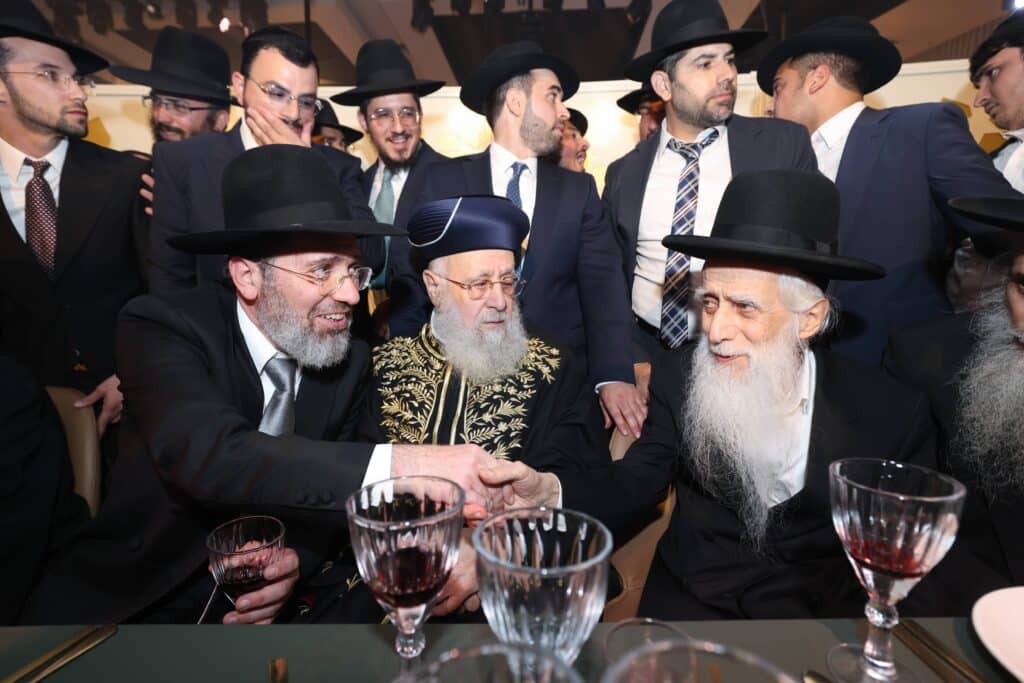גלריית ענק: שמחת החתונה לנכדתם של הראשונים לציון