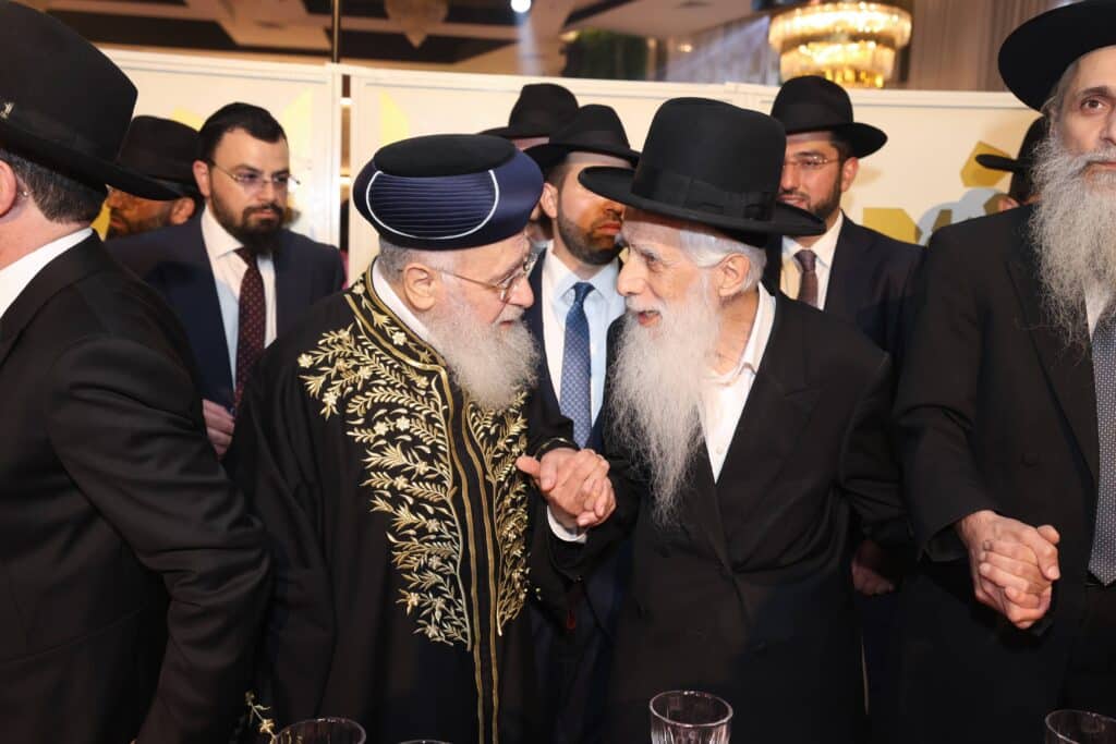 גלריית ענק: שמחת החתונה לנכדתם של הראשונים לציון