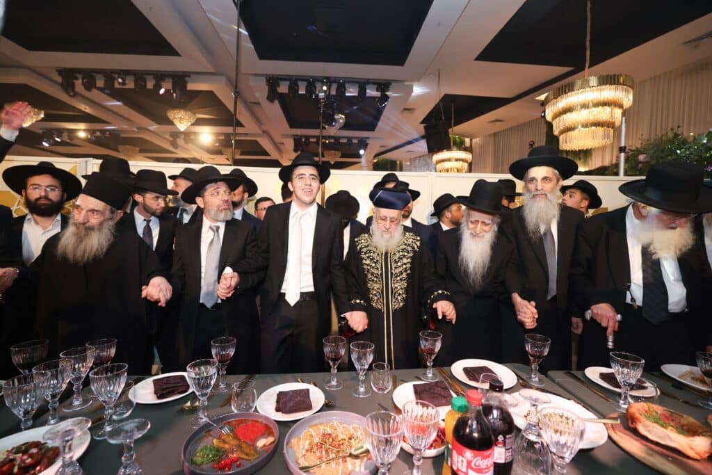 גלריית ענק: שמחת החתונה לנכדתם של הראשונים לציון