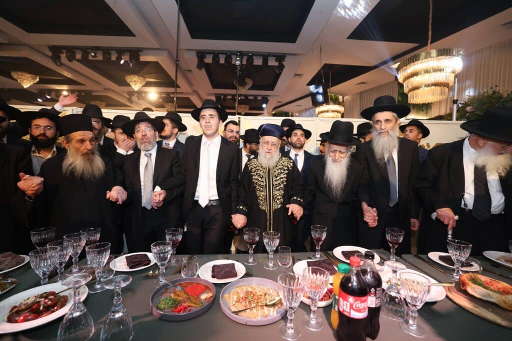 גלריית ענק: שמחת החתונה לנכדתם של הראשונים לציון