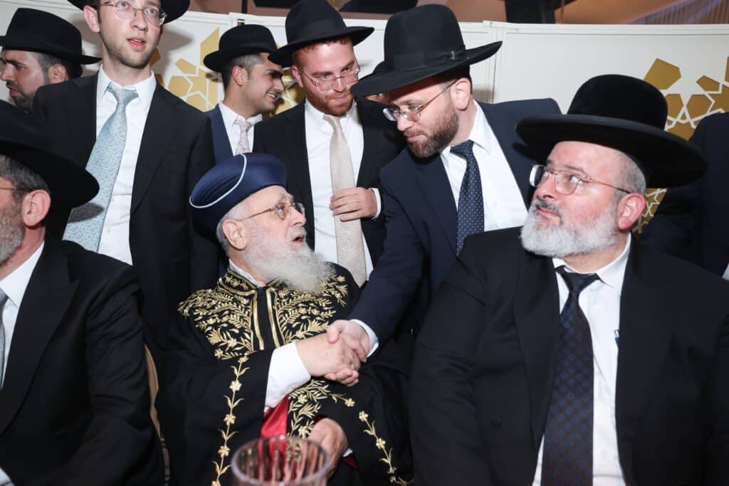 גלריית ענק: שמחת החתונה לנכדתם של הראשונים לציון