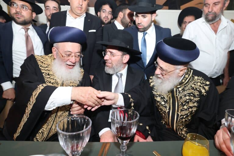 גלריית ענק: שמחת החתונה לנכדתם של הראשונים לציון