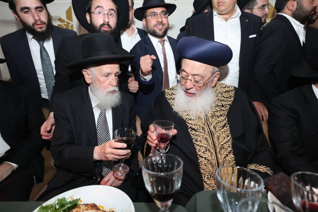 גלריית ענק: שמחת החתונה לנכדתם של הראשונים לציון