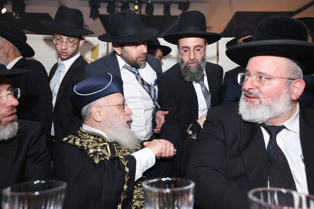 גלריית ענק: שמחת החתונה לנכדתם של הראשונים לציון