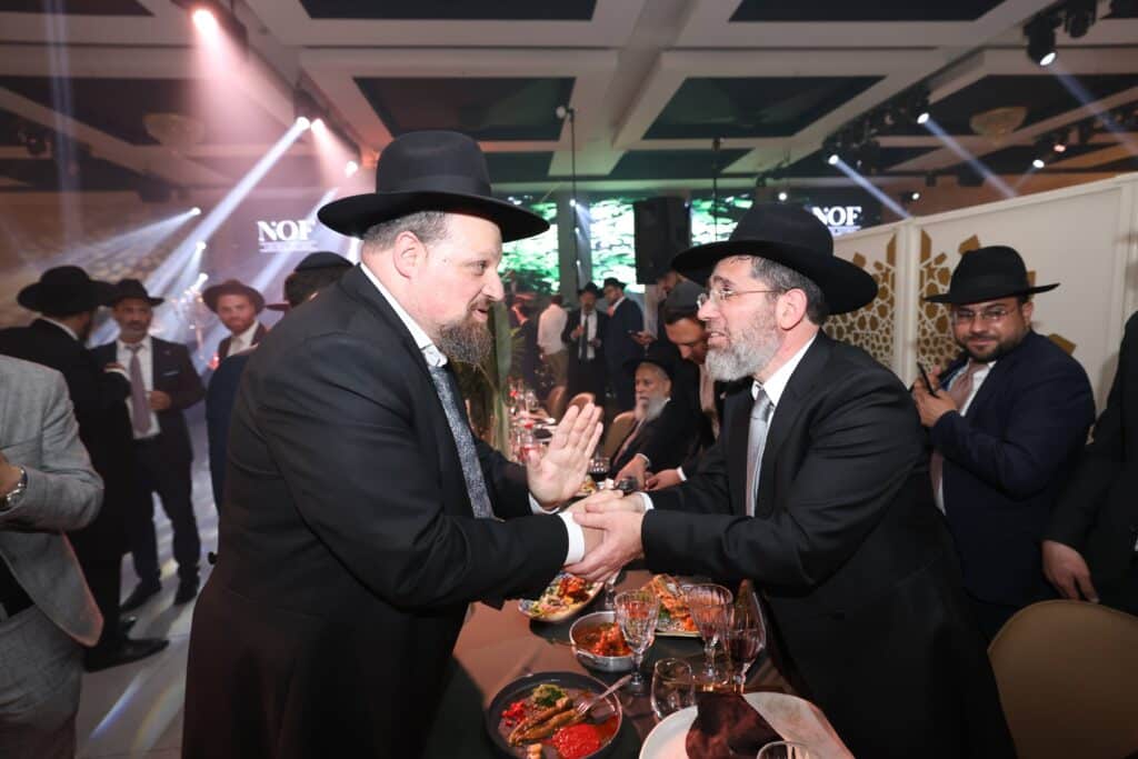 גלריית ענק: שמחת החתונה לנכדתם של הראשונים לציון