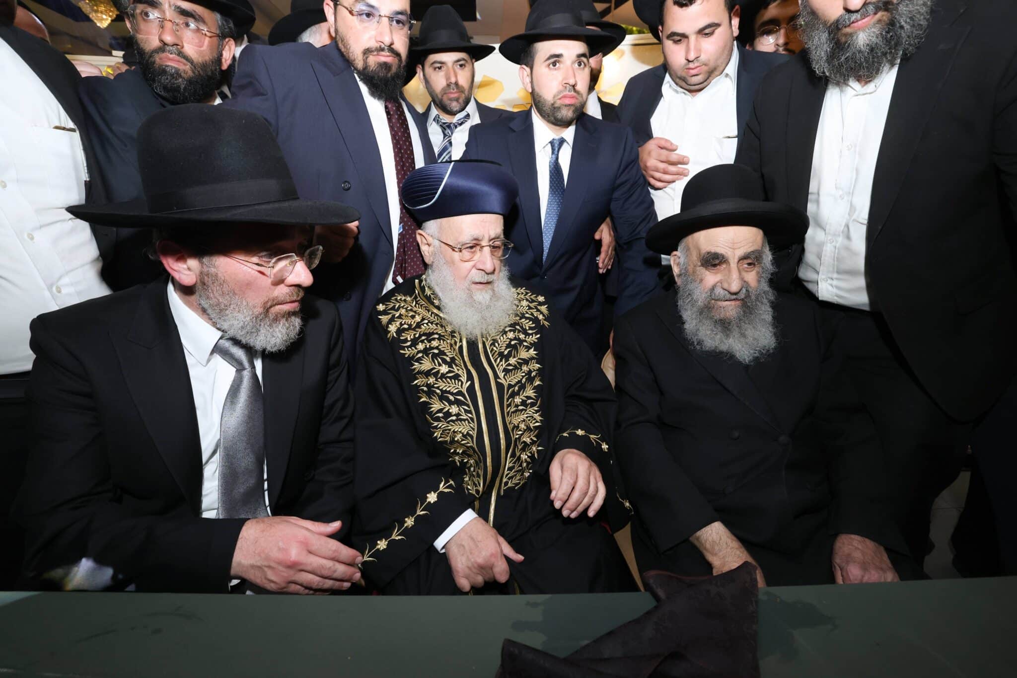 גלריית ענק: שמחת החתונה לנכדתם של הראשונים לציון