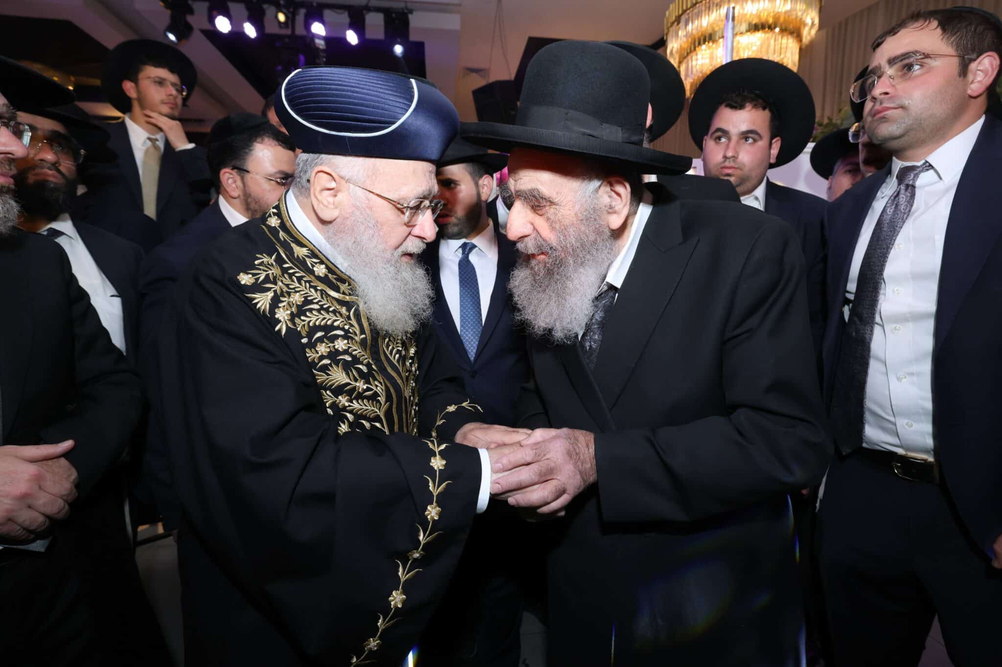 גלריית ענק: שמחת החתונה לנכדתם של הראשונים לציון
