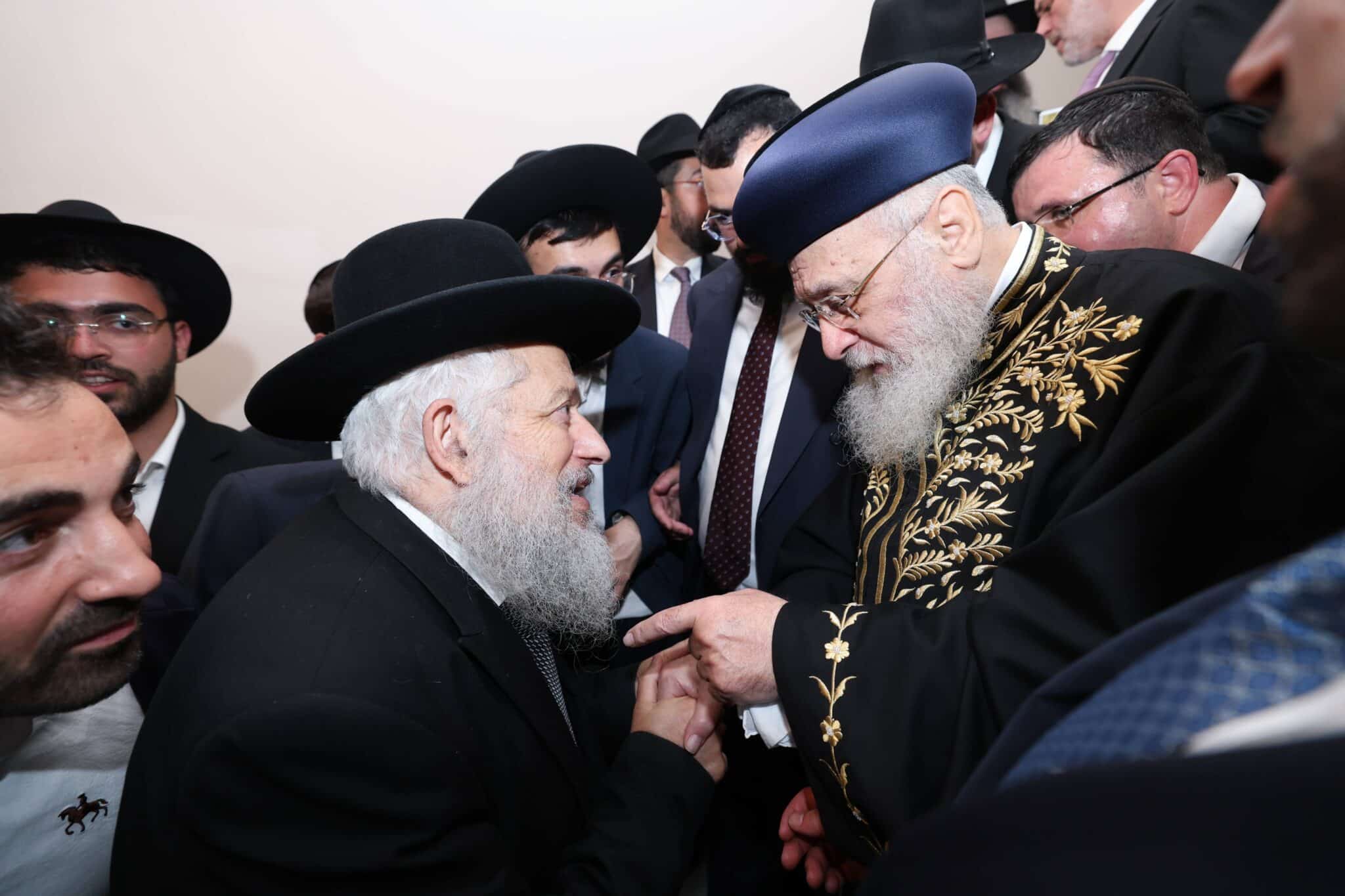 גלריית ענק: שמחת החתונה לנכדתם של הראשונים לציון