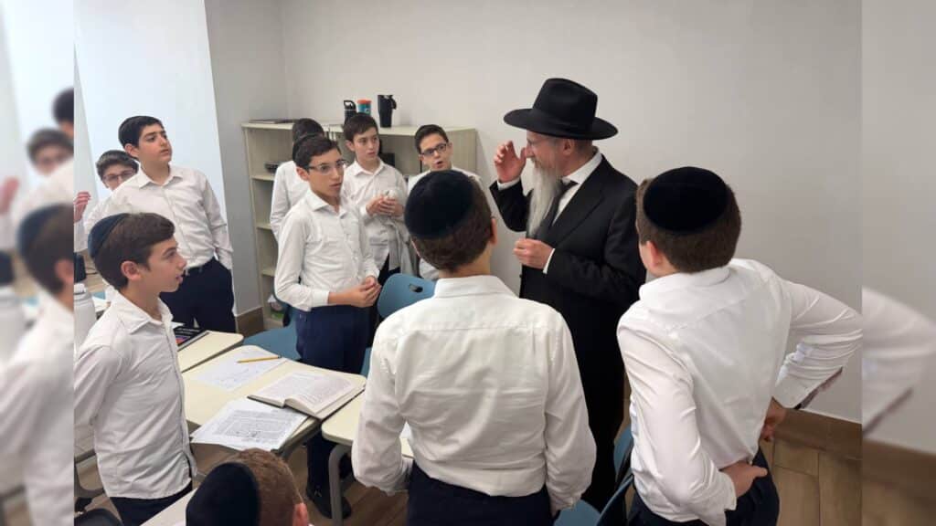 היסטוריה בפנמה: רבה של רוסיה במסע חיזוק וסיום הש"ס