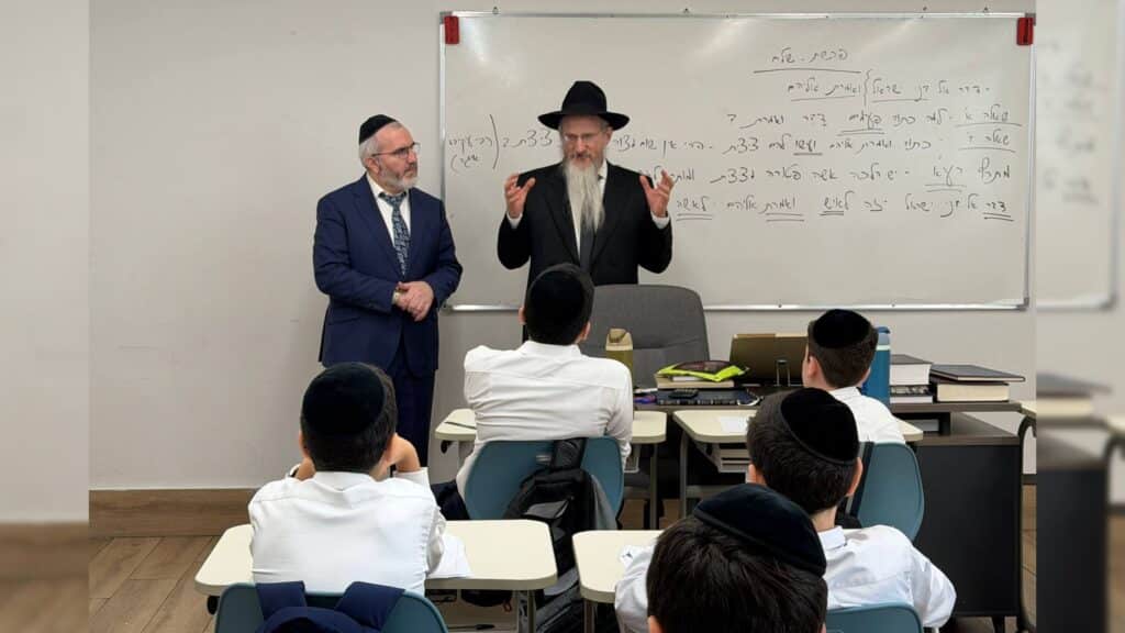 היסטוריה בפנמה: רבה של רוסיה במסע חיזוק וסיום הש"ס
