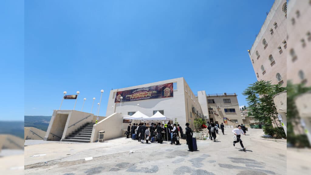 שבת 'זכרו' בעיה"ק צפת של חברי קהל 'יטב לב' דסאטמאר