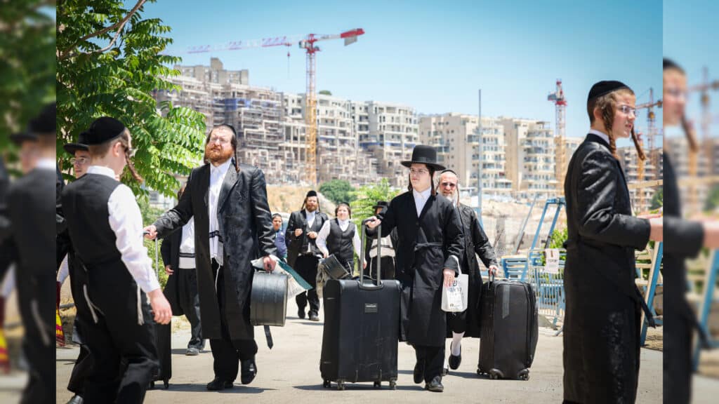 שבת 'זכרו' בעיה"ק צפת של חברי קהל 'יטב לב' דסאטמאר