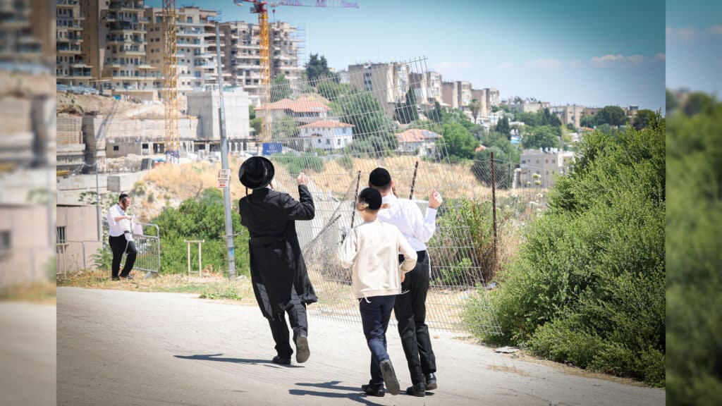 שבת 'זכרו' בעיה"ק צפת של חברי קהל 'יטב לב' דסאטמאר