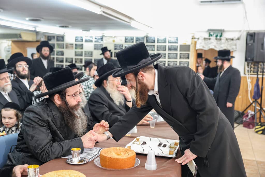 גלריה: מעמד החומש סעודה לילדי תלמוד תורה 'דרכי אבות'