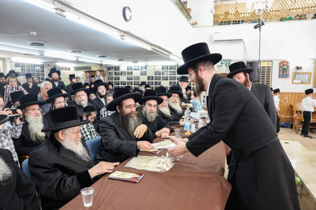 גלריה: מעמד החומש סעודה לילדי תלמוד תורה 'דרכי אבות'