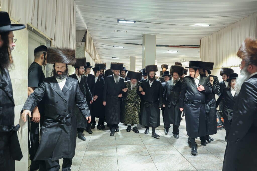 שבע ברכות יוקרתי של מכון 'אור פני משה' בויז'ניץ