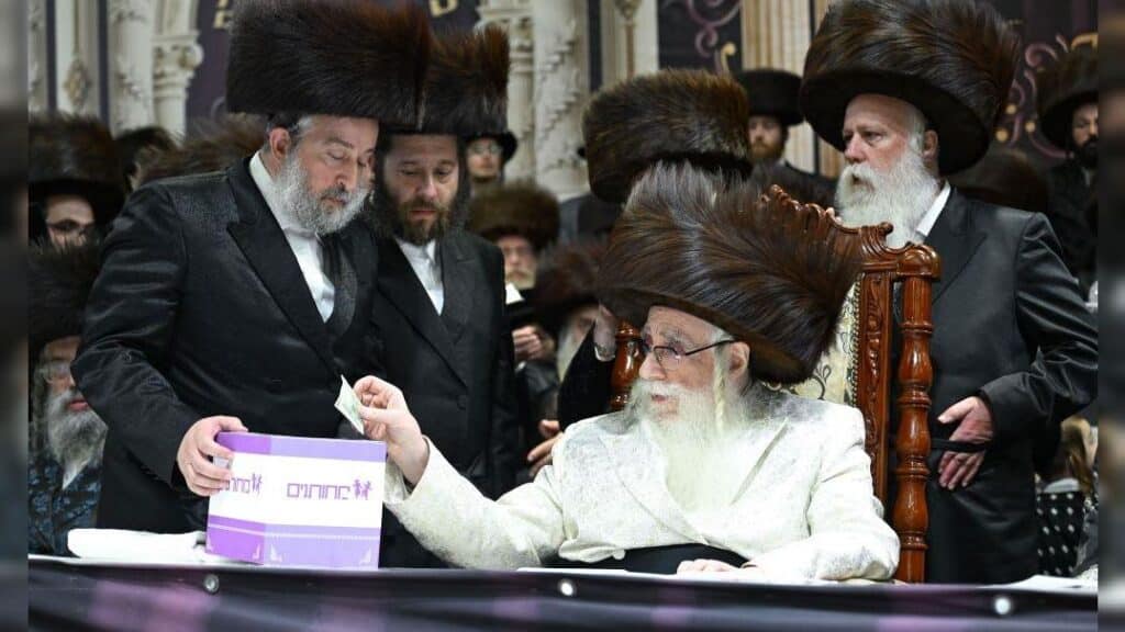 שמחת נישואי נכדת כ"ק מרן האדמו"ר מצאנז שליט"א
