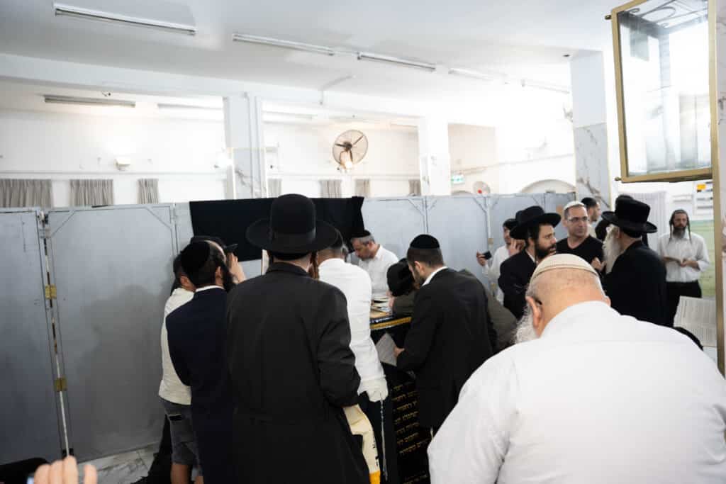 המונים בהילולת רבי ישמעאל כהן גדול