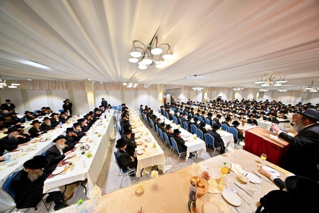 גלריה: המעמד בביאלא והסיפור המרגש של האדמו"ר