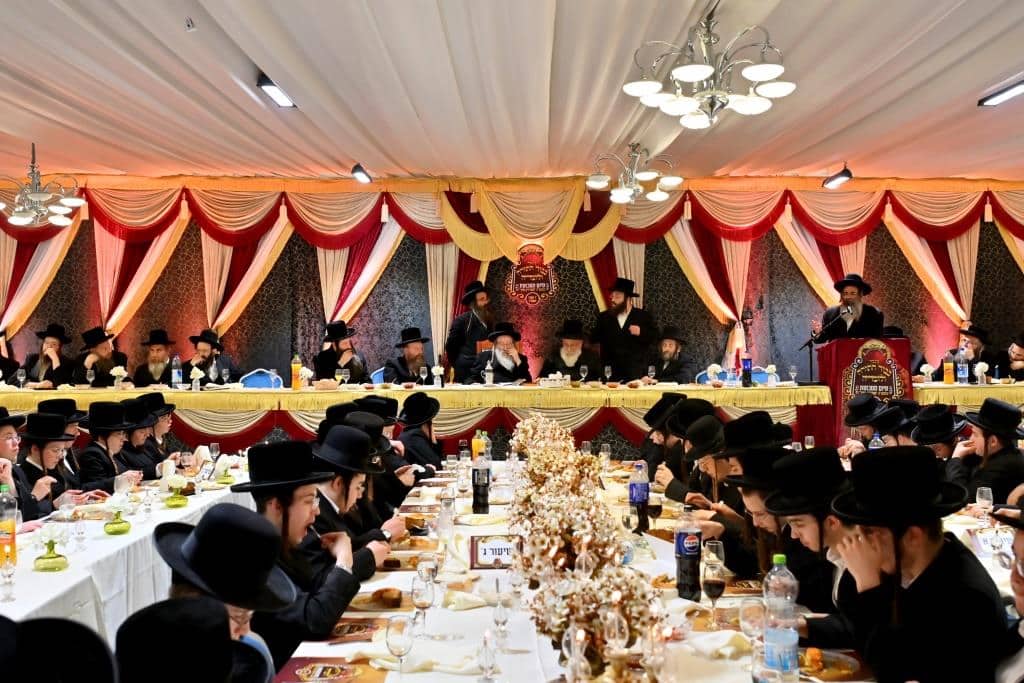 גלריה: המעמד בביאלא והסיפור המרגש של האדמו"ר