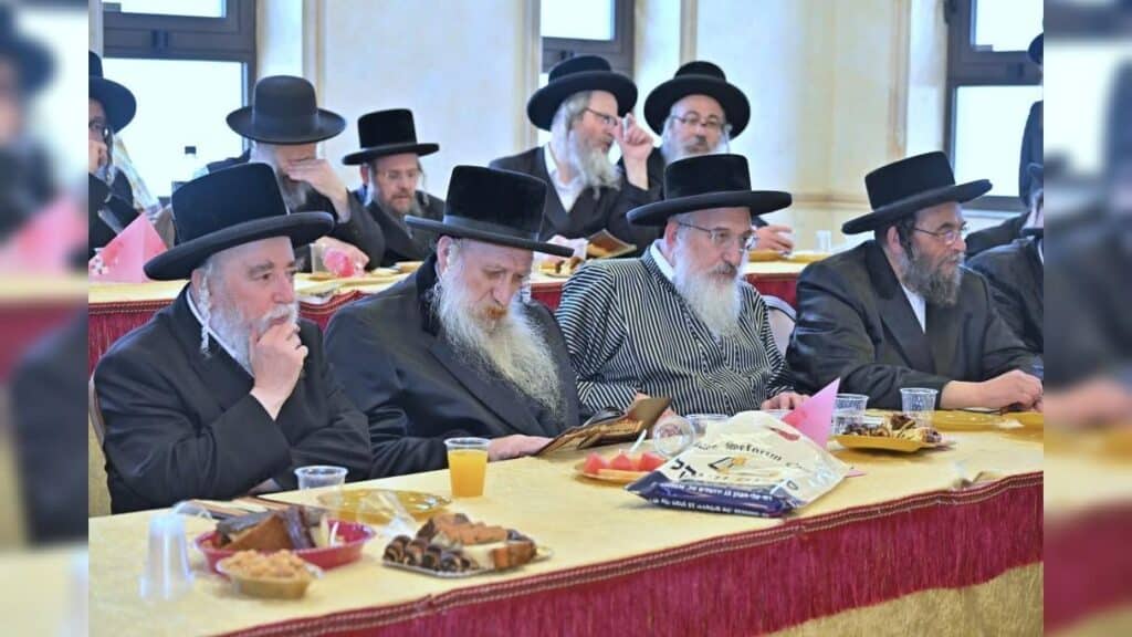 מסיבת החומש בת"ת כלל חסידי "דברי יחזקאל" בבית שמש