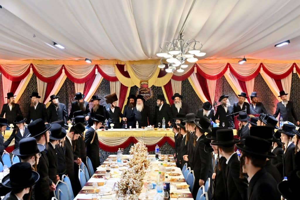 גלריה: המעמד בביאלא והסיפור המרגש של האדמו"ר