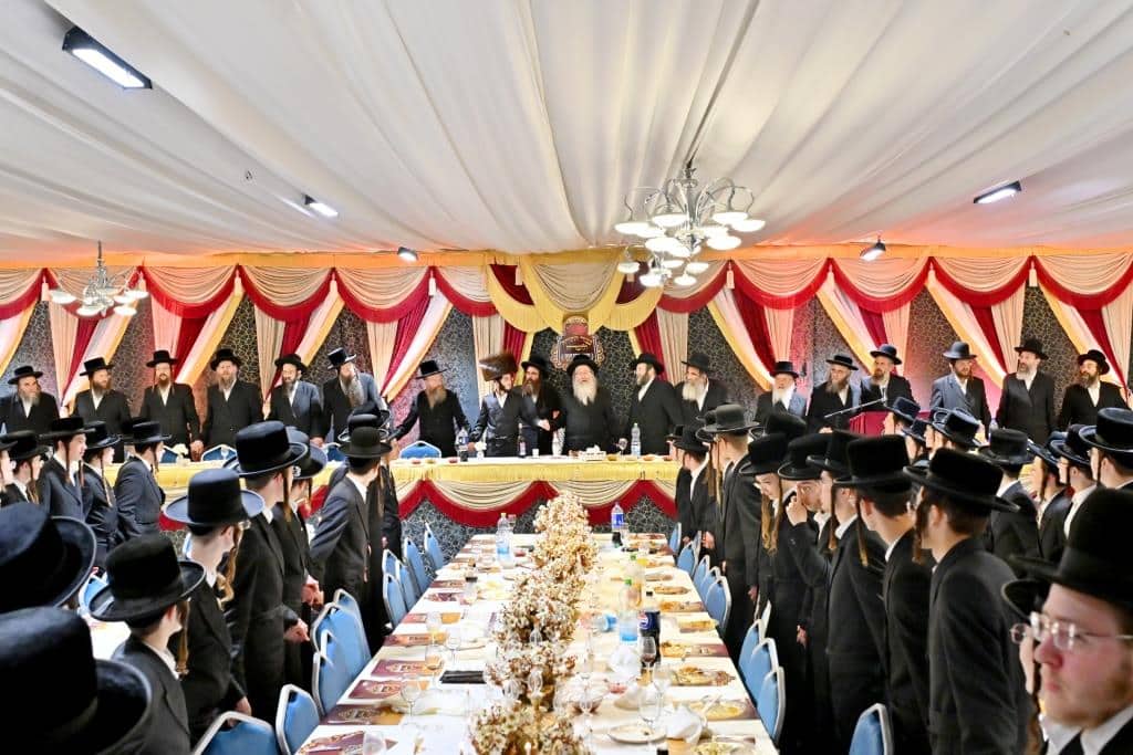 גלריה: המעמד בביאלא והסיפור המרגש של האדמו"ר