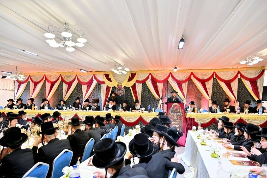 גלריה: המעמד בביאלא והסיפור המרגש של האדמו"ר