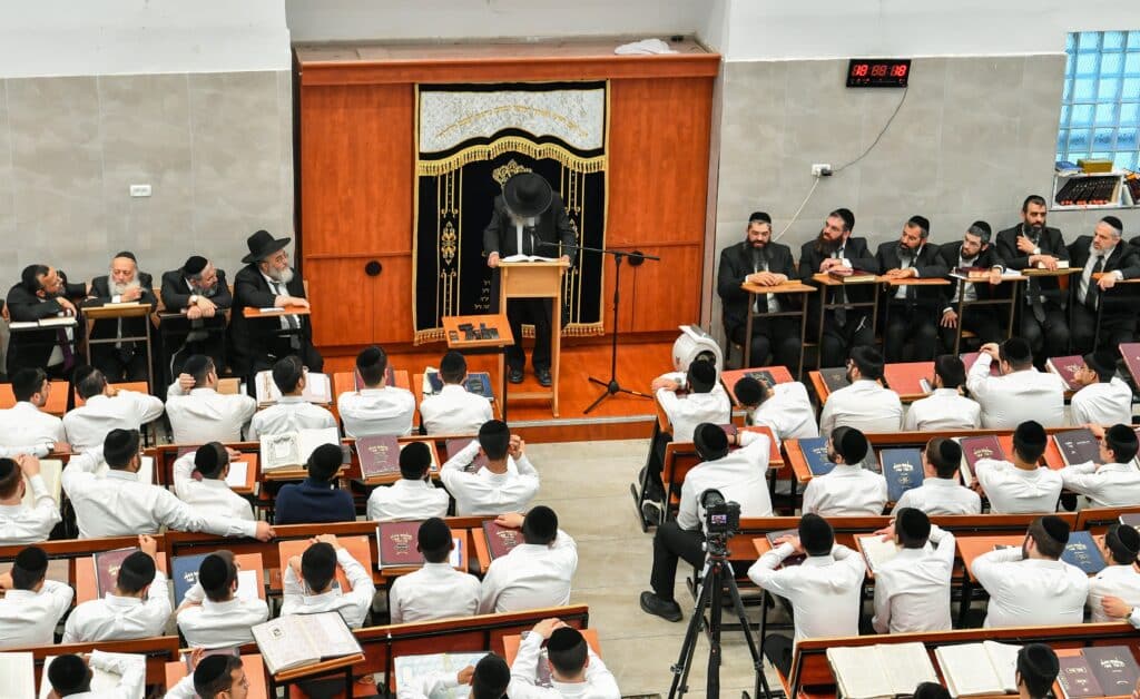הגר"א פילץ בישיבה הגדולה "אוהל תורה"