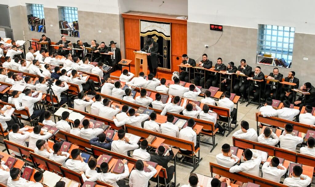 הגר"א פילץ בישיבה הגדולה "אוהל תורה"