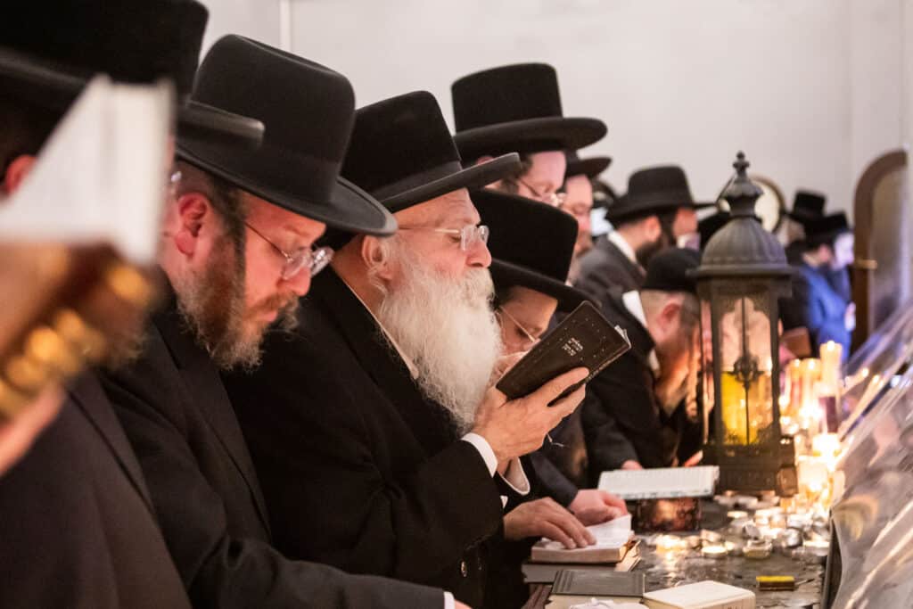 המשפיע הגה"צ רבי אהרן טויסיג בציון הרה"ק מראדאשיץ בפולין