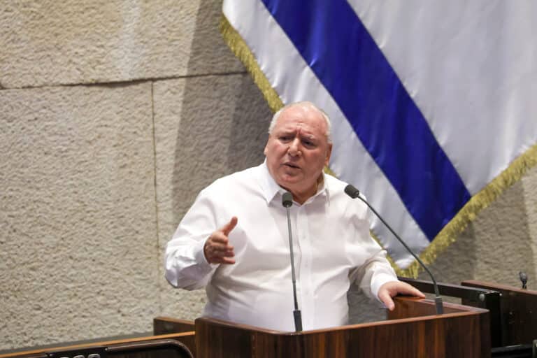צפו: אמסלם חילק מקומות בגיהנום והתעמת עם סגן יו"ר הכנסת