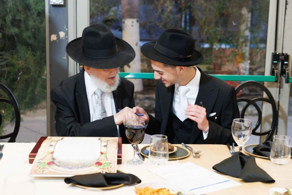 ראש הישיבה השיא את נכדתו והמריא למסע חיזוק