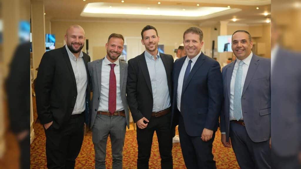 איצקוביץ': בר היין לנגיד של גור ושיחת השכנוע בפרסה בכנסת