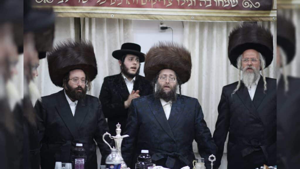 המשב"ק: הסאגה בישיבה, הריקוד באורה ומסע קרן עולם התורה